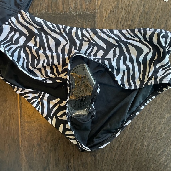 Black and White Zebra Print One-Shoulder Swimsuit - Picture 3 of 3